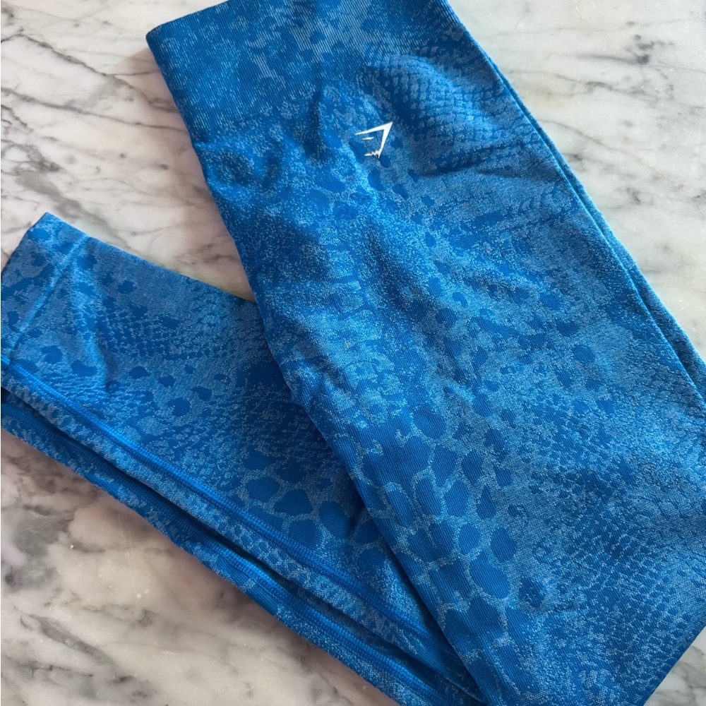 Gymshark x Whitney Barbell Blue Adapt Seamless Scrunch Gym Leggings